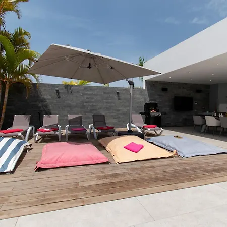 Serenity Stunning 5 Bedroom