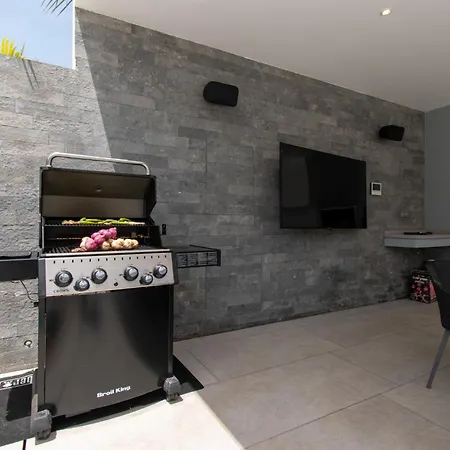 Serenity Stunning 5 Bedroom Costa Adeje (Tenerife)