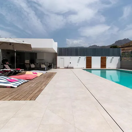 Villa Serenity Stunning 5 Bedroom