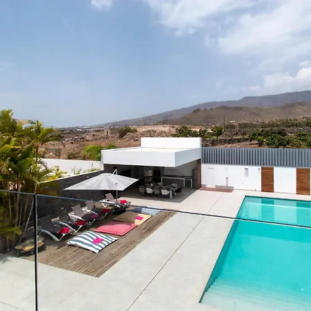 Serenity Stunning 5 Bedroom Villa Costa Adeje (Tenerife)