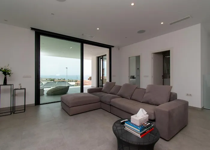 Serenity 别墅 阿德耶